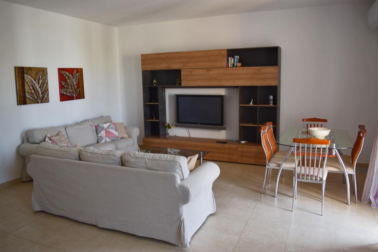 Da Vinci 3 Bedroom Apartment เมลลิฮา ภายนอก รูปภาพ